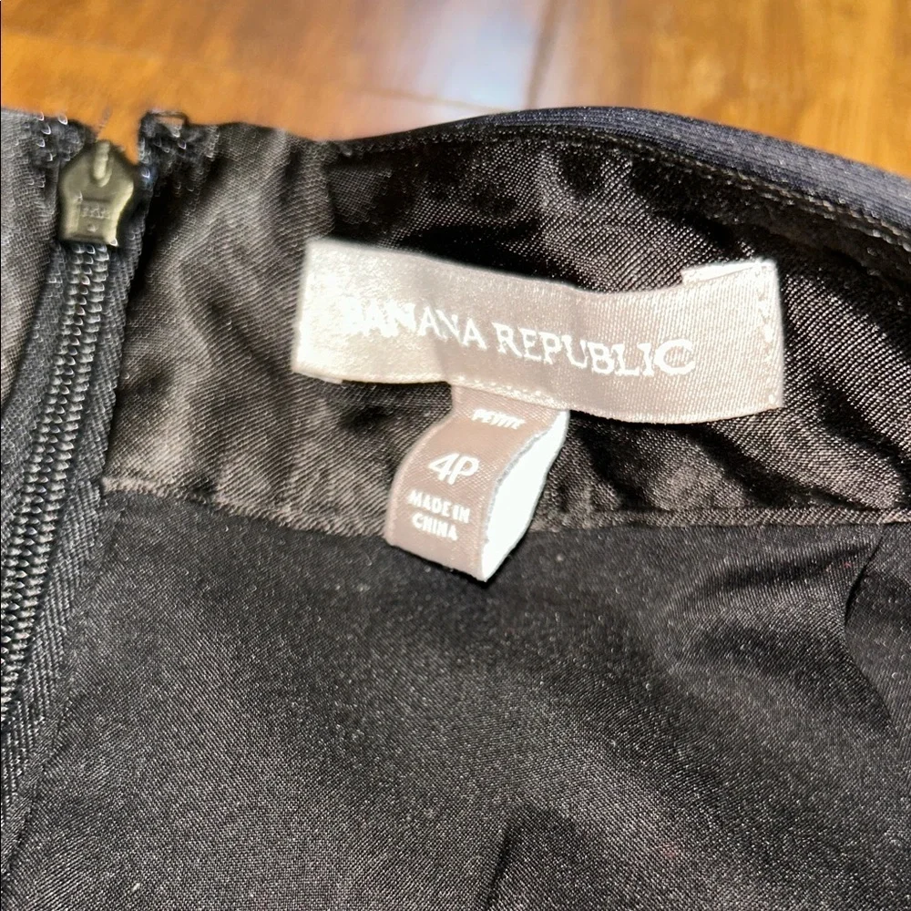 Banana Republic Black Satin Full Circle Skirt Size 4P Minimalist Chic - Picture 3 of 7